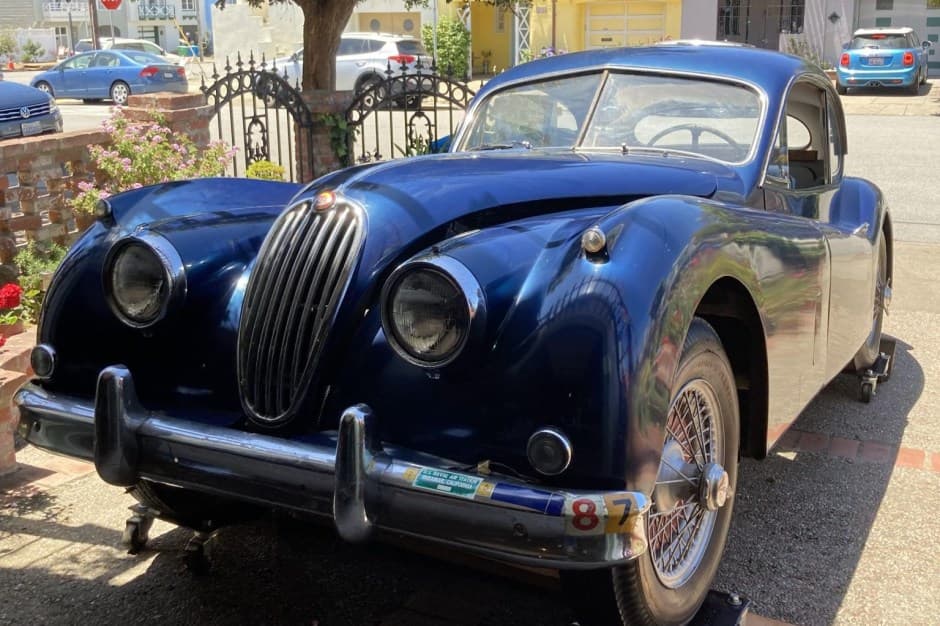 1957 Jaguar XK140 sold for $28,000