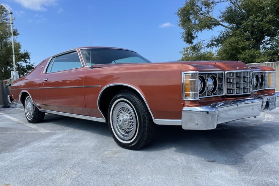 1973 Ford LTD sold for $8,800
