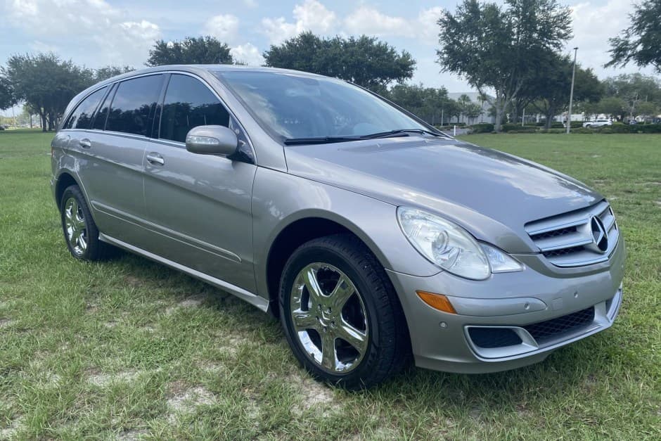 2006 Mercedes-Benz W251 R-Class sold for $11,678