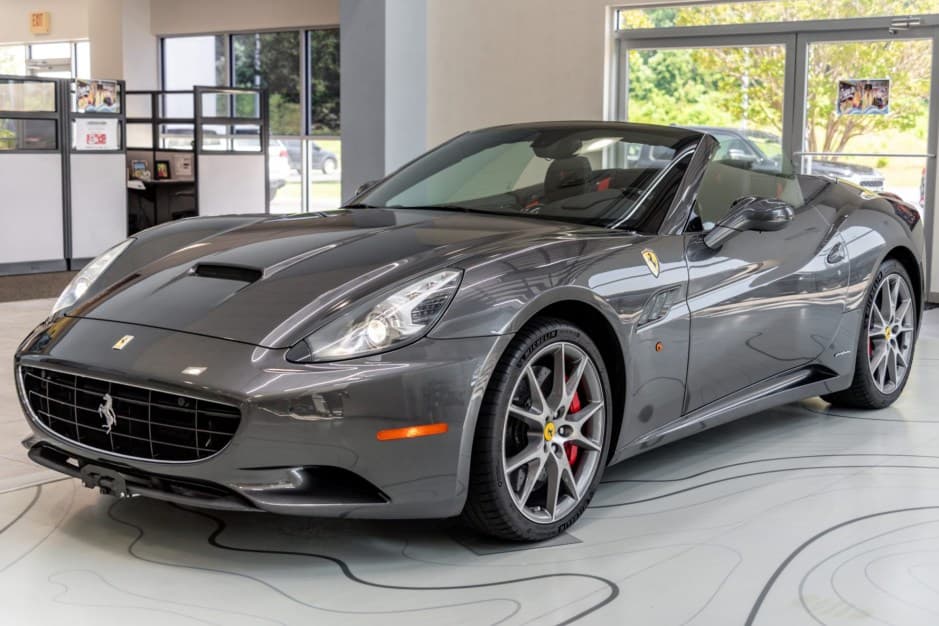 2014 Ferrari California sold for $101,000