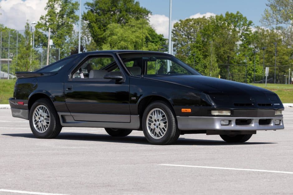 1991 Dodge Daytona & Chrysler Laser sold for $5,200
