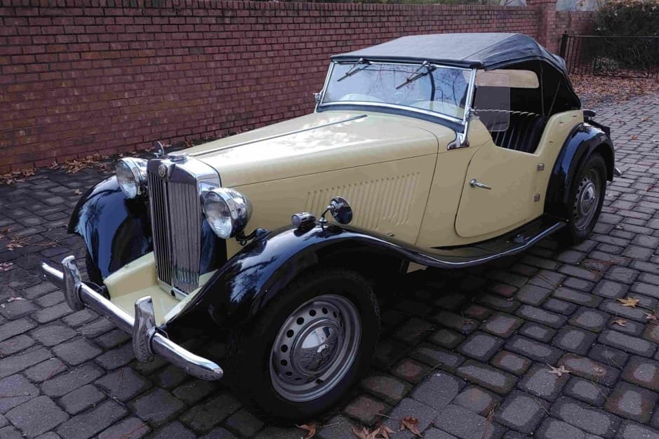 1952 MG TD sold for $13,250
