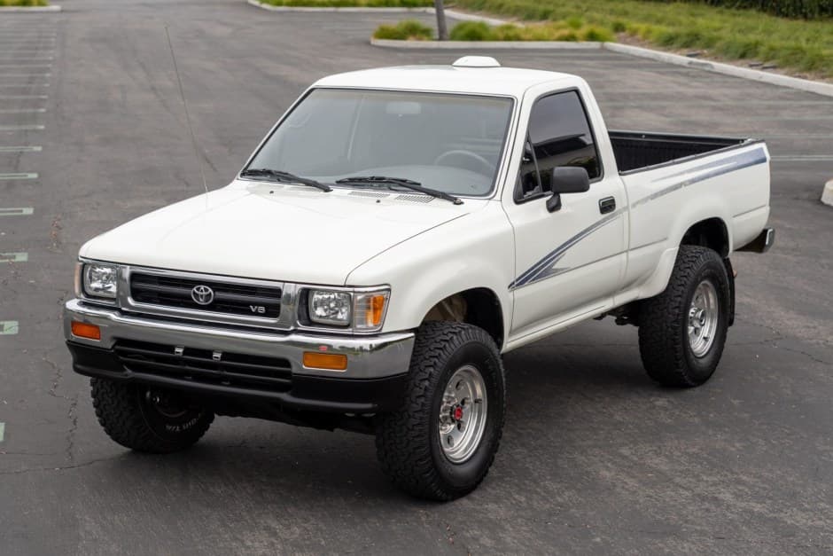 1994 Toyota Pickup (N80/90/100/110 1989-1997) sold for $13,250