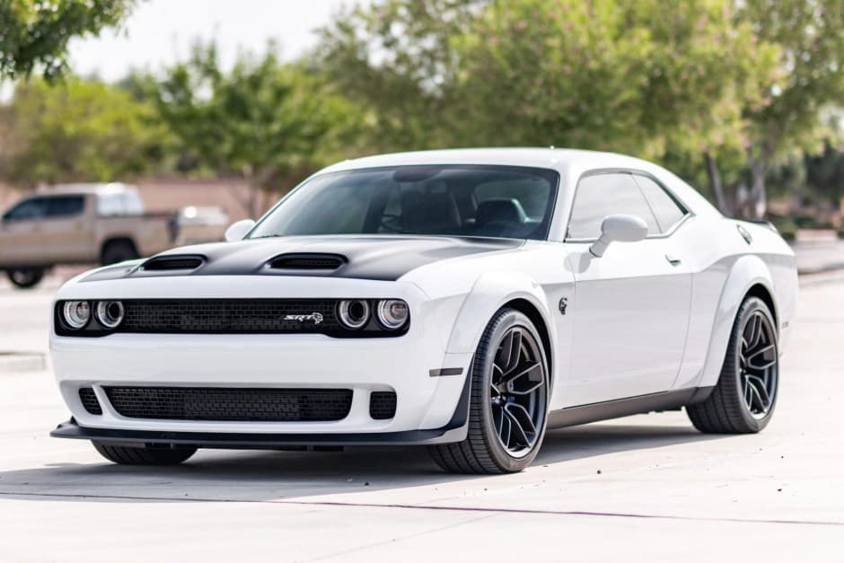 2023 Dodge Challenger SRT Hellcat sold for $76,000