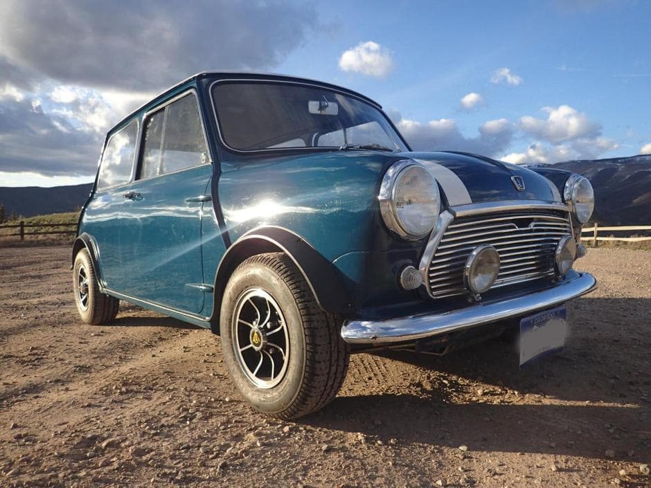 1968 Mini Mk I & Mk II sold for $17,500
