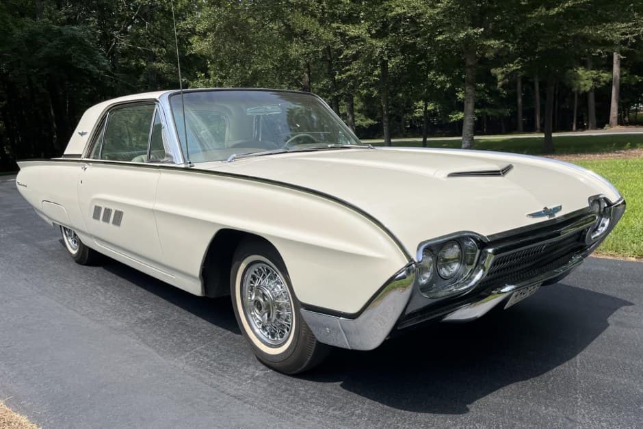 1963 Ford Thunderbird (1961-1963) sold for $16,250