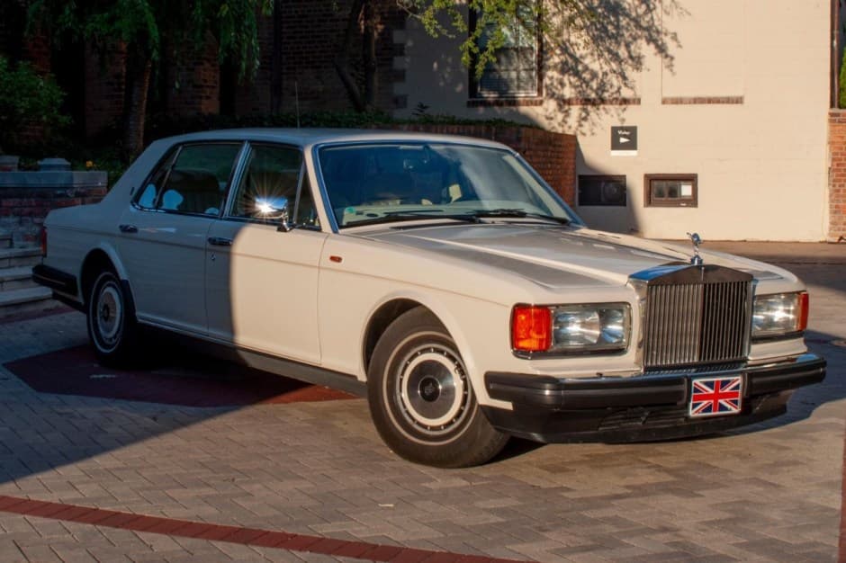 1995 Rolls-Royce SZ Silver Spirit & Silver Spur sold for $19,000