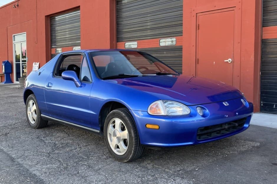 1993 Honda Civic Del Sol sold for $6,200