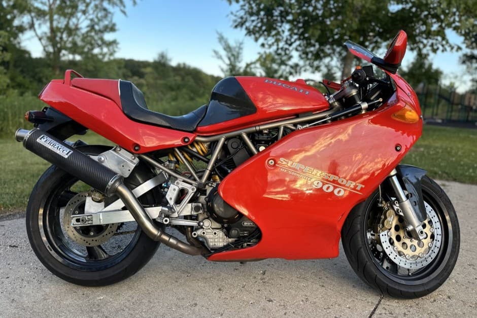 1993 Ducati 750, 800, 900, & 1000 Supersport (1988-2007) sold for $3,700