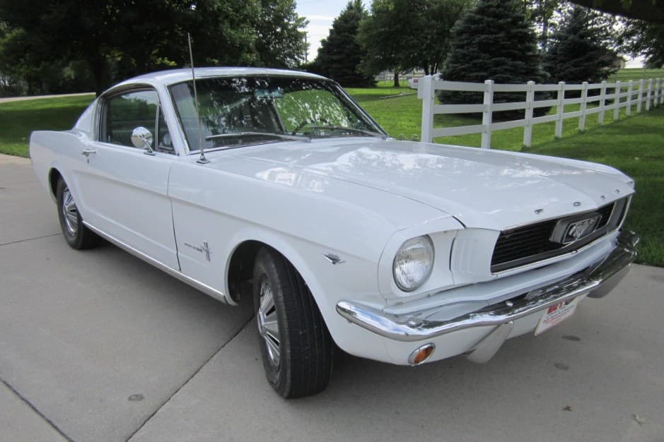 1966 Ford Mustang 1964.5-1966 sold for $32,500