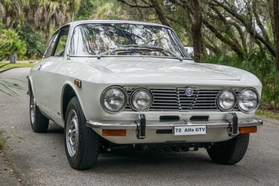 1972 Alfa Romeo 105/115 Series Coupe sold for $47,999