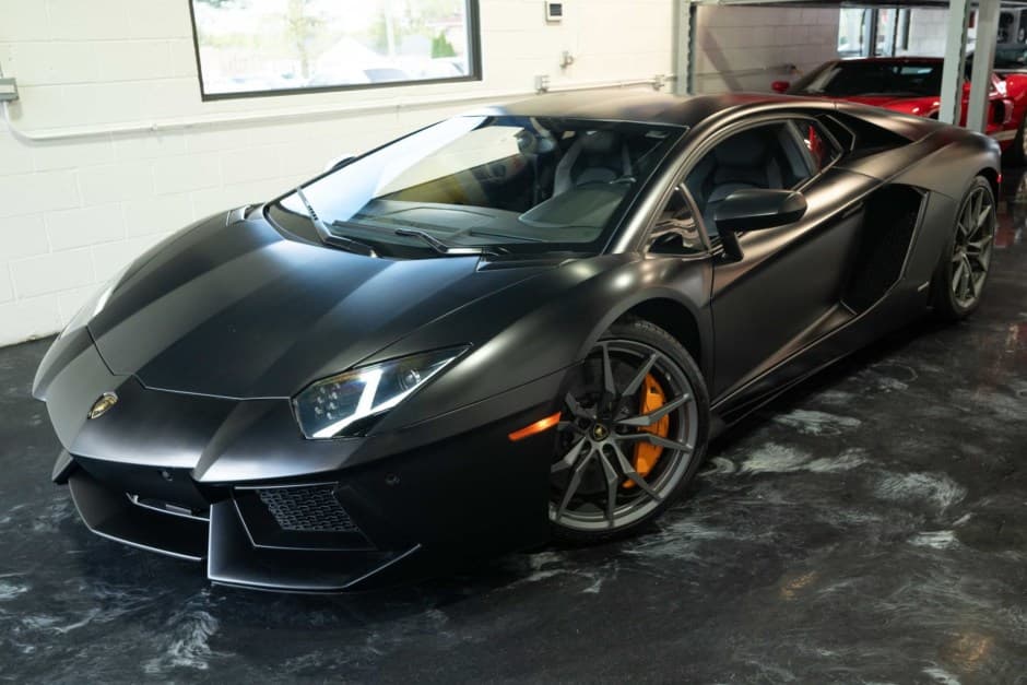 2012 Lamborghini Aventador sold for $201,000
