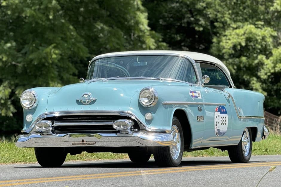 1954 Oldsmobile 88 sold for $62,000