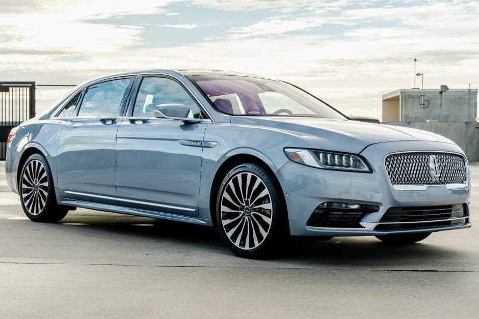 2020 Lincoln Continental (2017-2020) sold for $81,000