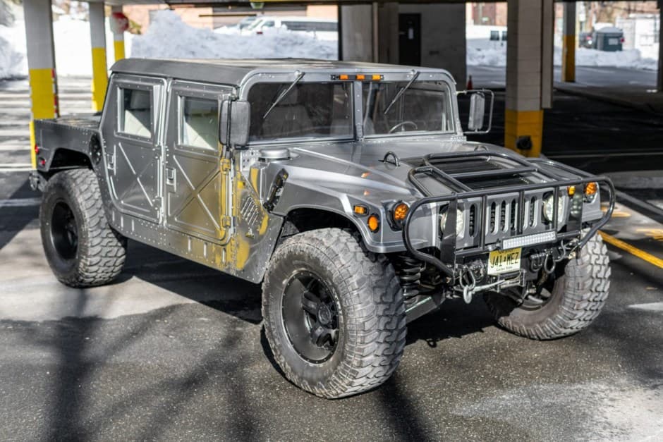 1995 Hummer HMMWV/Humvee sold for $35,750
