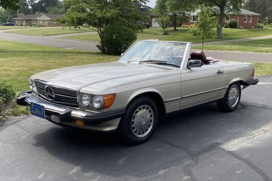 1987 Mercedes-Benz R107 SL sold for $13,000