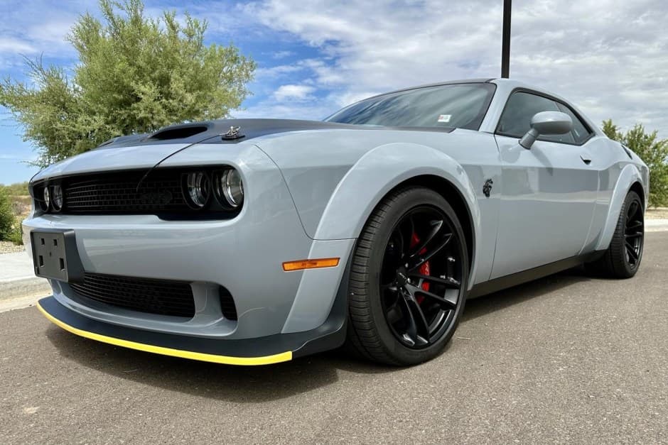 2022 Dodge Challenger SRT Hellcat sold for $72,000
