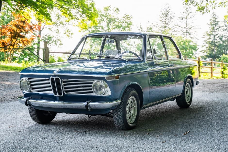 1970 BMW 1600 & 1602 sold for $15,759