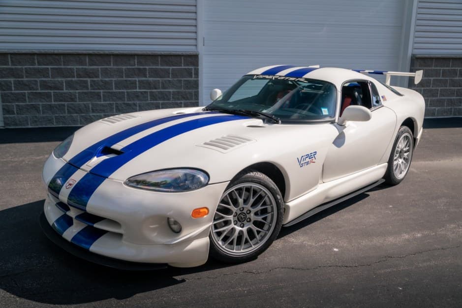 1998 Dodge Viper SR II (1996-2002) sold for $157,500