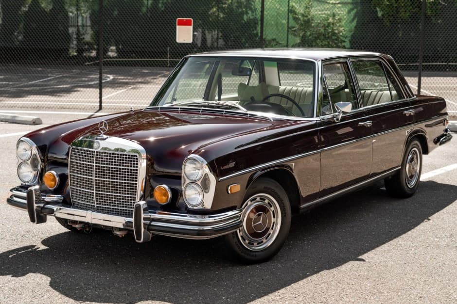 1970 Mercedes-Benz W108 & W109 sold for $22,000