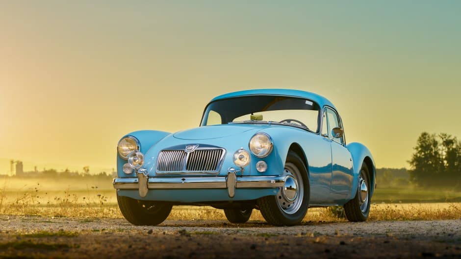 1959 MG MGA sold for $40,250