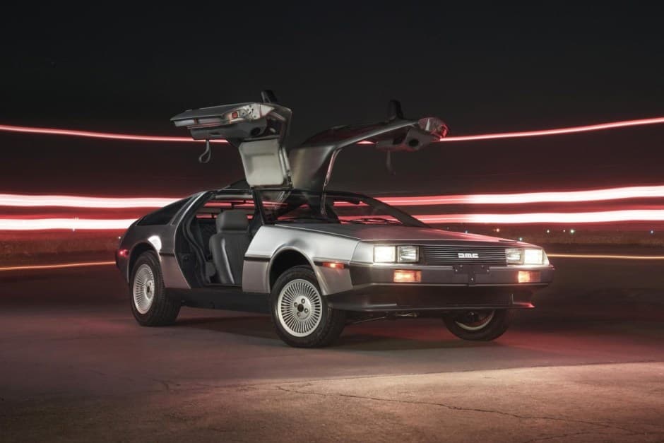 1983 DeLorean DMC-12 sold for $69,000