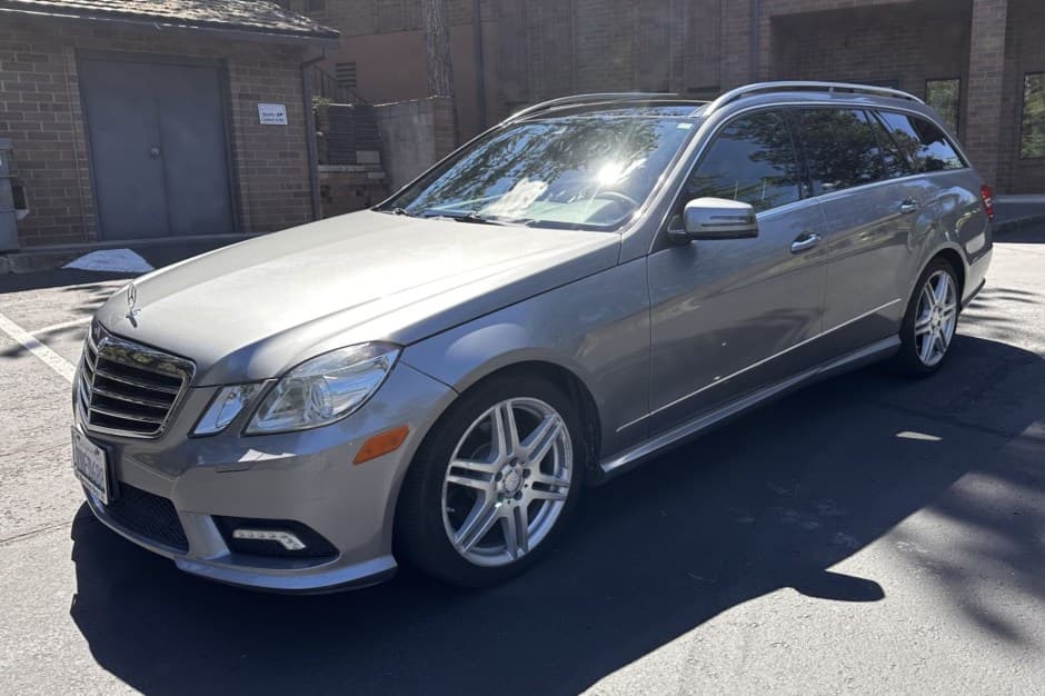2011 Mercedes-Benz W212 E-Class sold for $8,600