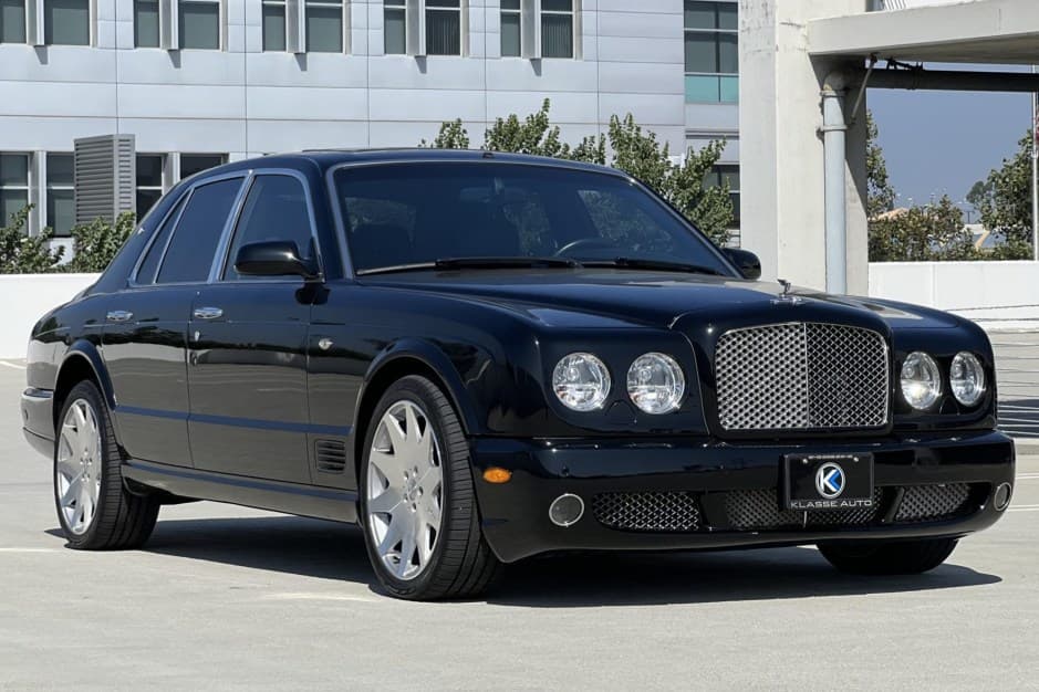 2006 Bentley Arnage sold for $40,000