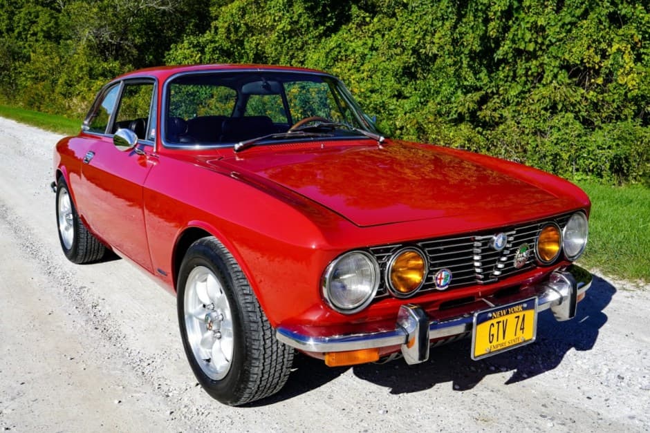 1974 Alfa Romeo 105/115 Series Coupe sold for $59,000