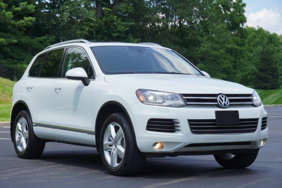 2014 Volkswagen Touareg sold for $15,851