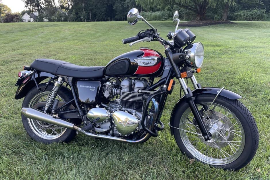 2006 Triumph New Bonneville (2000+) sold for $3,980