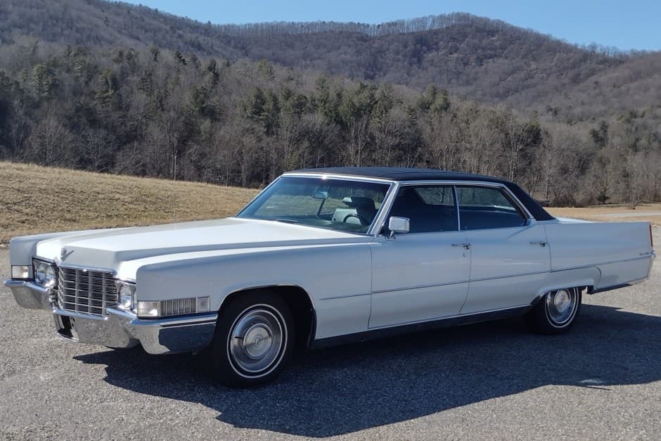 1969 Cadillac DeVille sold for $9,400
