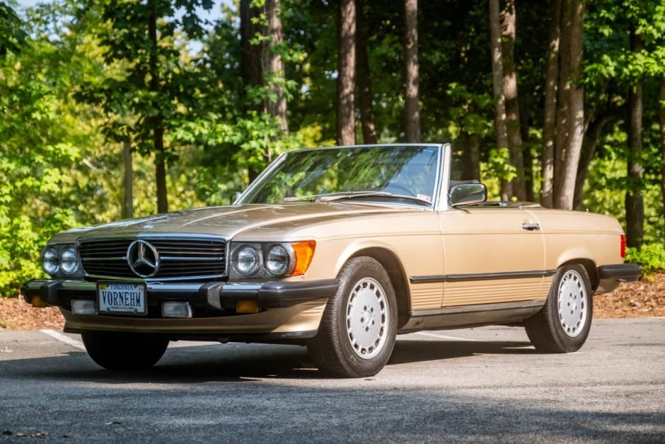1986 Mercedes-Benz R107 SL sold for $14,500