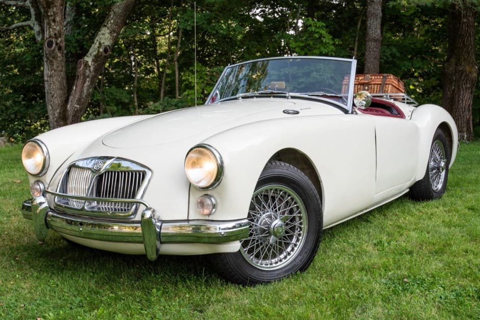 1962 MG MGA sold for $18,250
