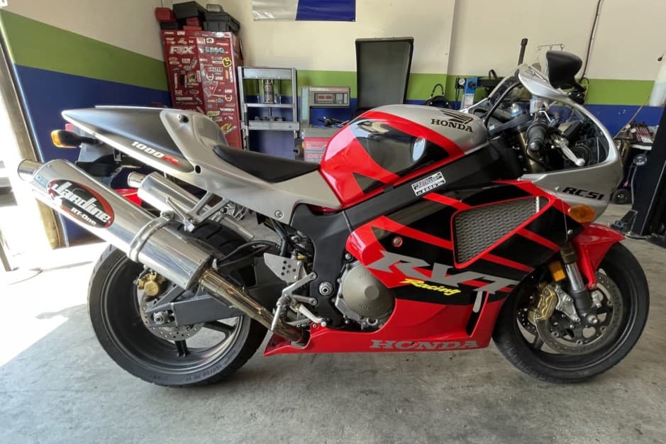 2000 Honda RC51 sold for $9,000
