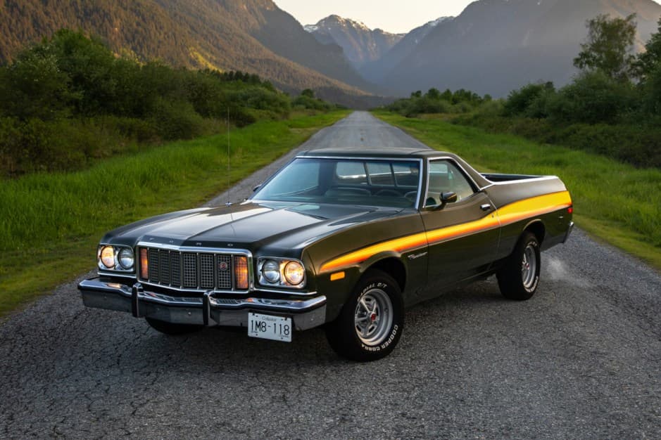1975 Ford Ranchero sold for $16,250