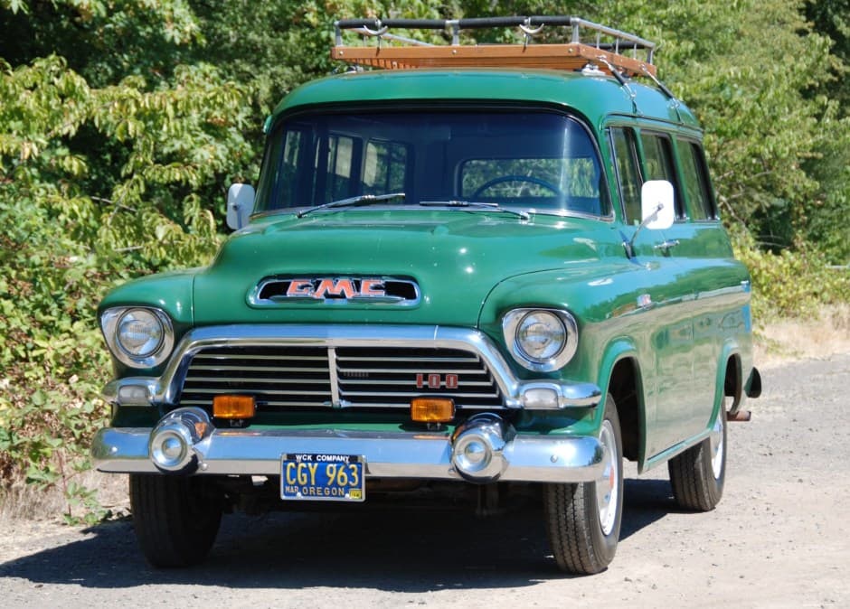 1957 GMC Suburban (1955-1959) sold for $30,250