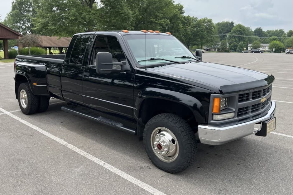2000 Chevrolet C/K GMT400 (1988-2002) sold for $18,000