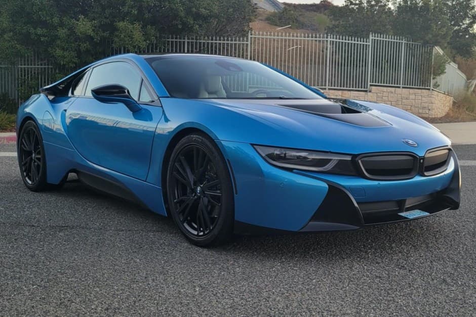 2015 BMW i8 sold for $45,500