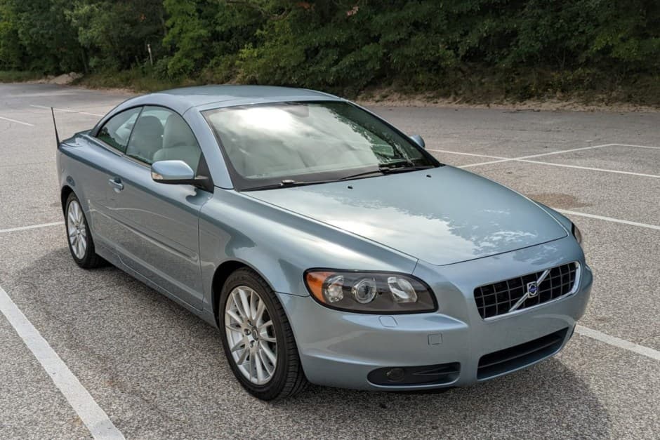 2006 Volvo C70 sold for $17,000