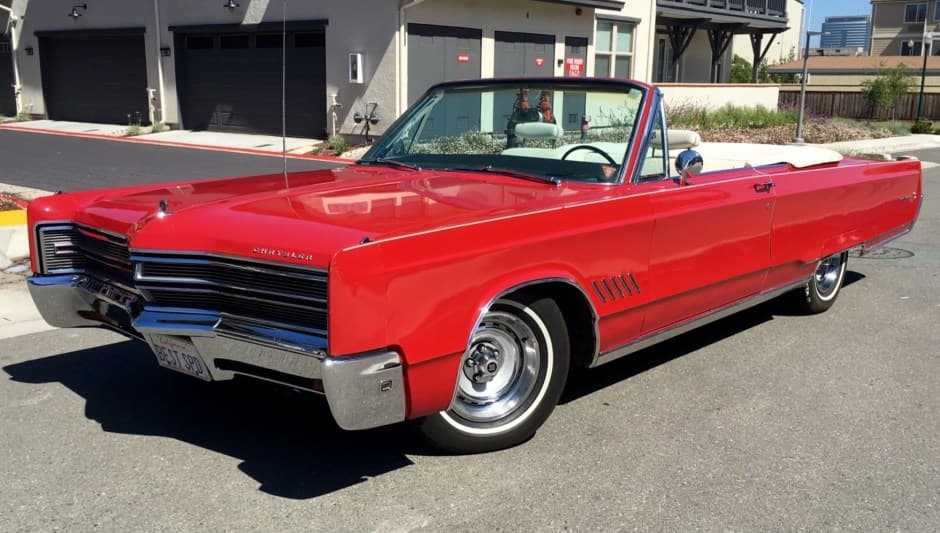 1968 Chrysler 300 Non-Letter Series (1962-1972) sold for $10,250