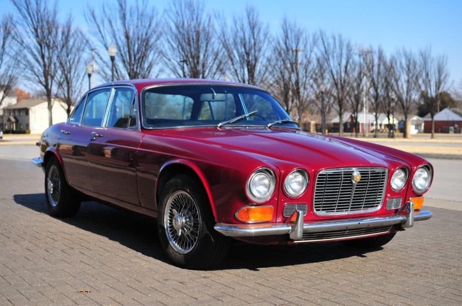 1973 Jaguar XJ Series 1 (1968-1973) sold for $9,700