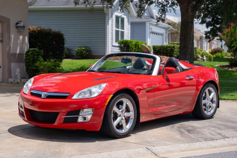 2007 Saturn Sky sold for $9,400