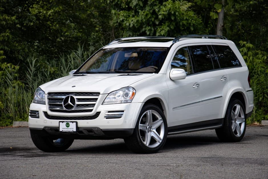 2010 Mercedes-Benz GL & GLS-Class sold for $22,000