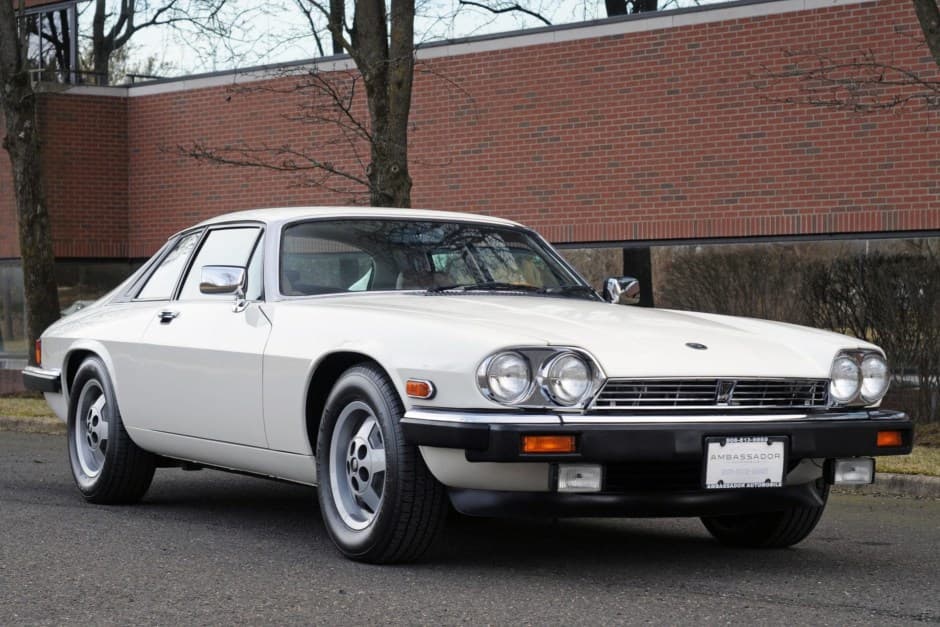 1986 Jaguar XJS sold for $19,000