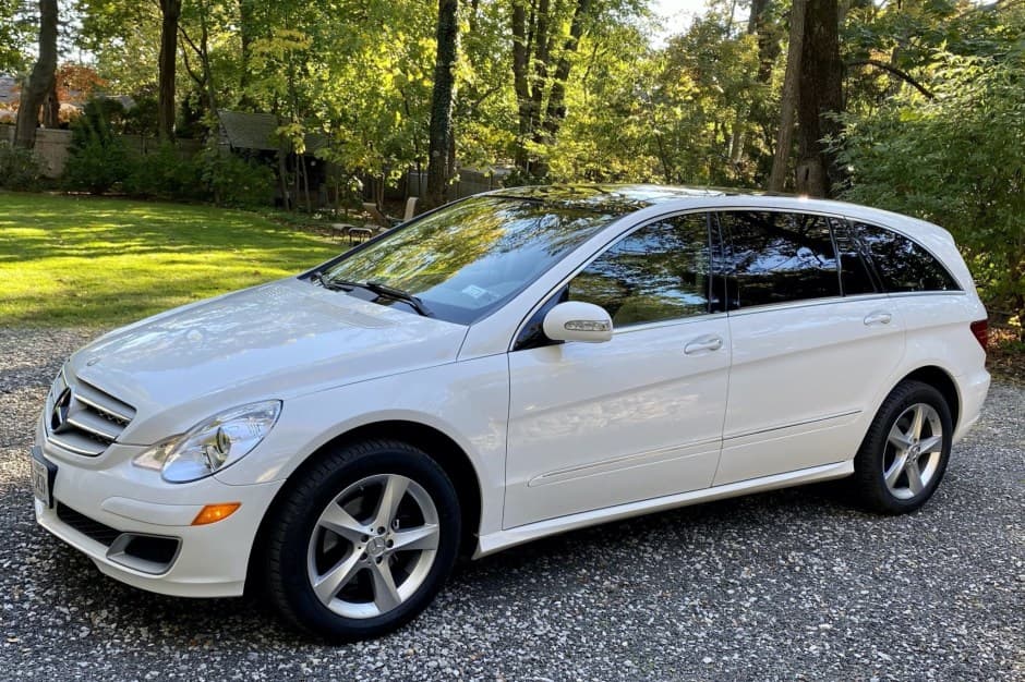 2007 Mercedes-Benz W251 R-Class sold for $18,000