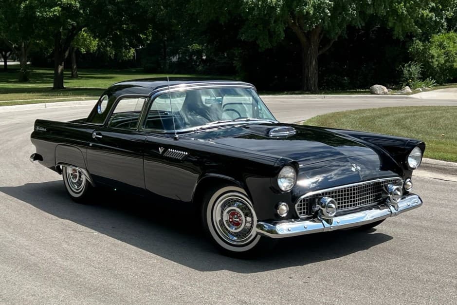 1955 Ford Thunderbird (1955-1957) sold for $25,500