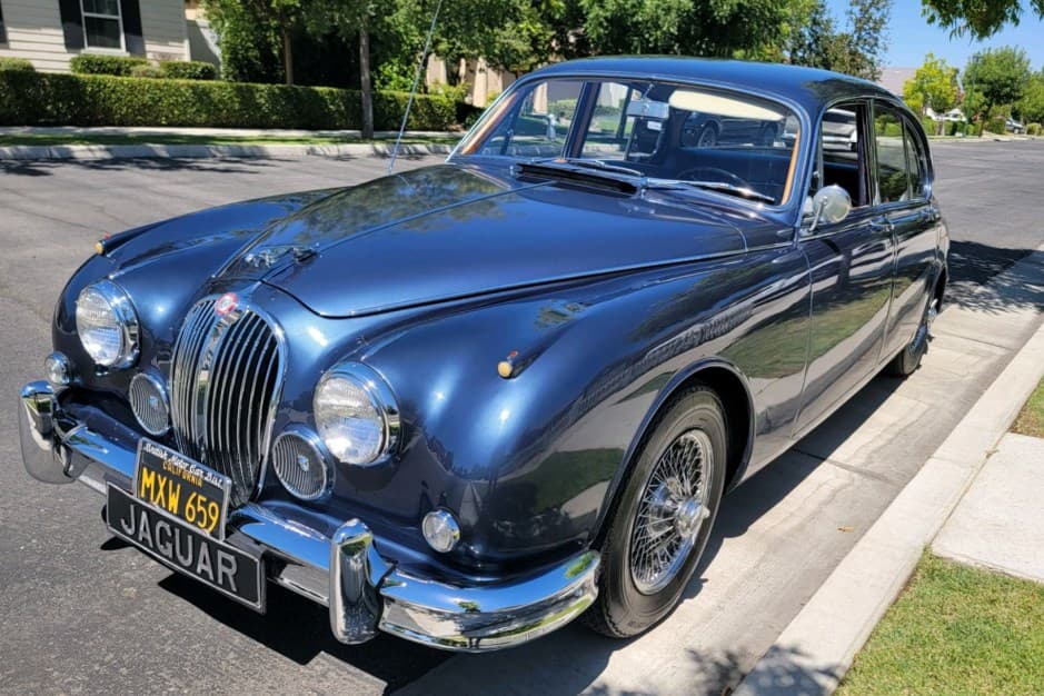 1962 Jaguar Mk II sold for $24,000