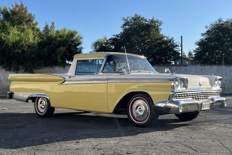1959 Ford Ranchero sold for $11,250