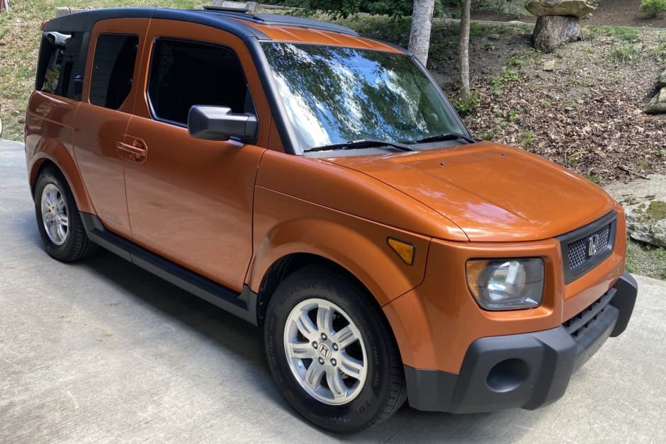 2006 Honda Element sold for $19,000
